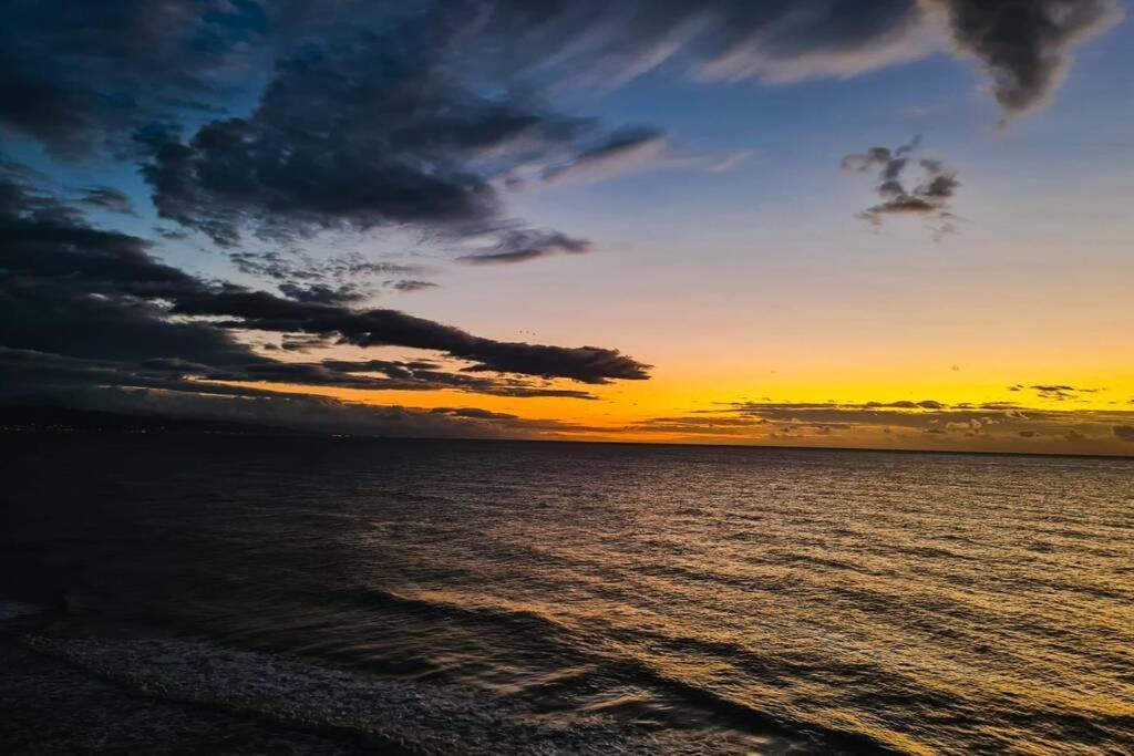 Amazing Frontline Sea Views Studio Apartment Castillo Del Vigia Torremolinos Buitenkant foto