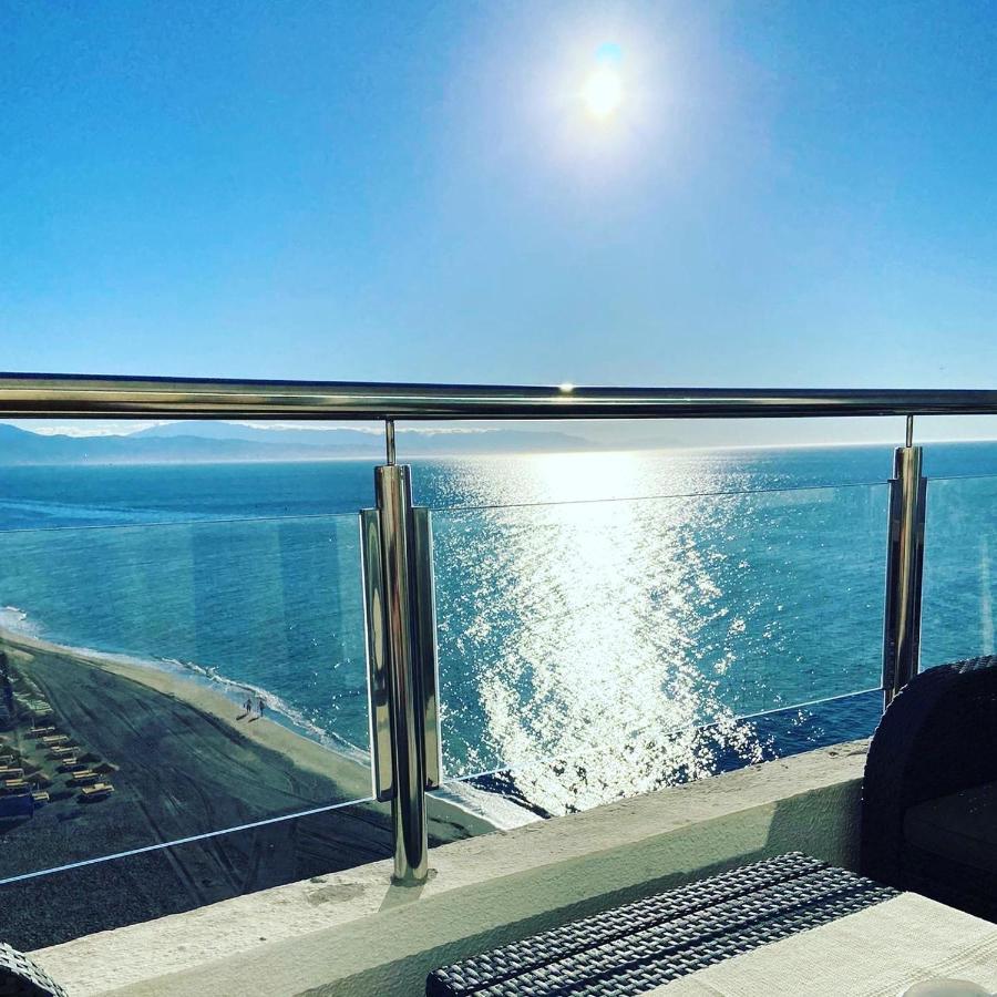 Amazing Frontline Sea Views Studio Apartment Castillo Del Vigia Torremolinos Buitenkant foto