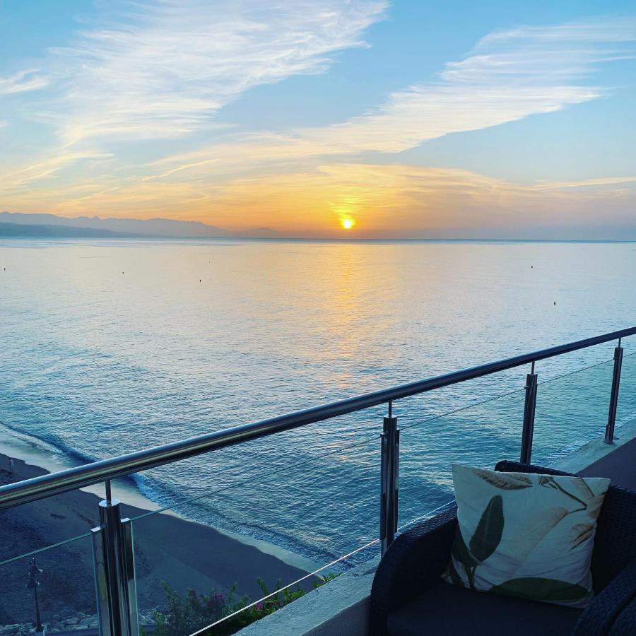 Amazing Frontline Sea Views Studio Apartment Castillo Del Vigia Torremolinos Buitenkant foto