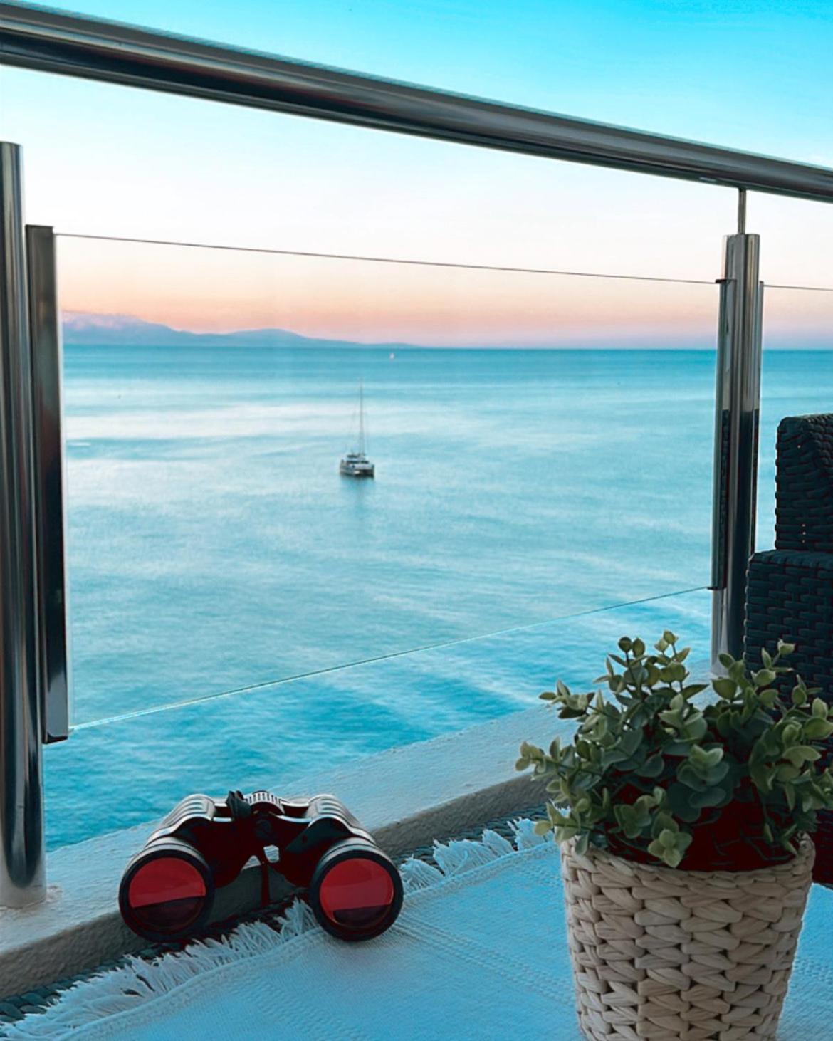 Amazing Frontline Sea Views Studio Apartment Castillo Del Vigia Torremolinos Buitenkant foto